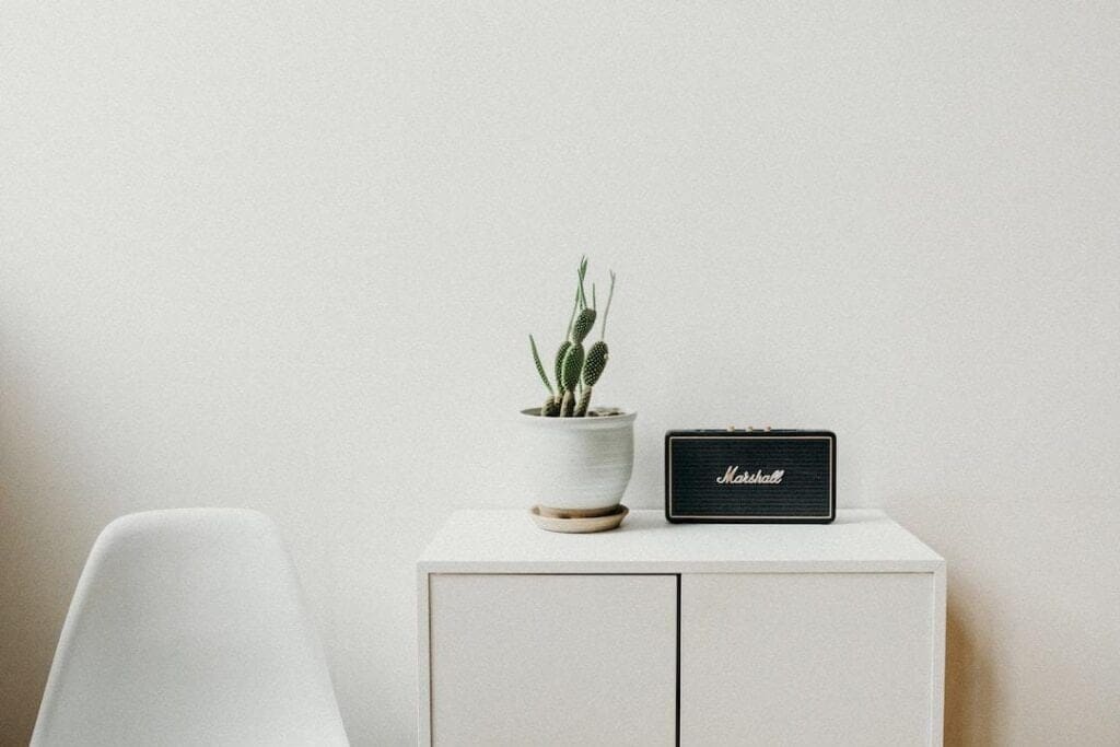 how much should i pay to paint my house interior